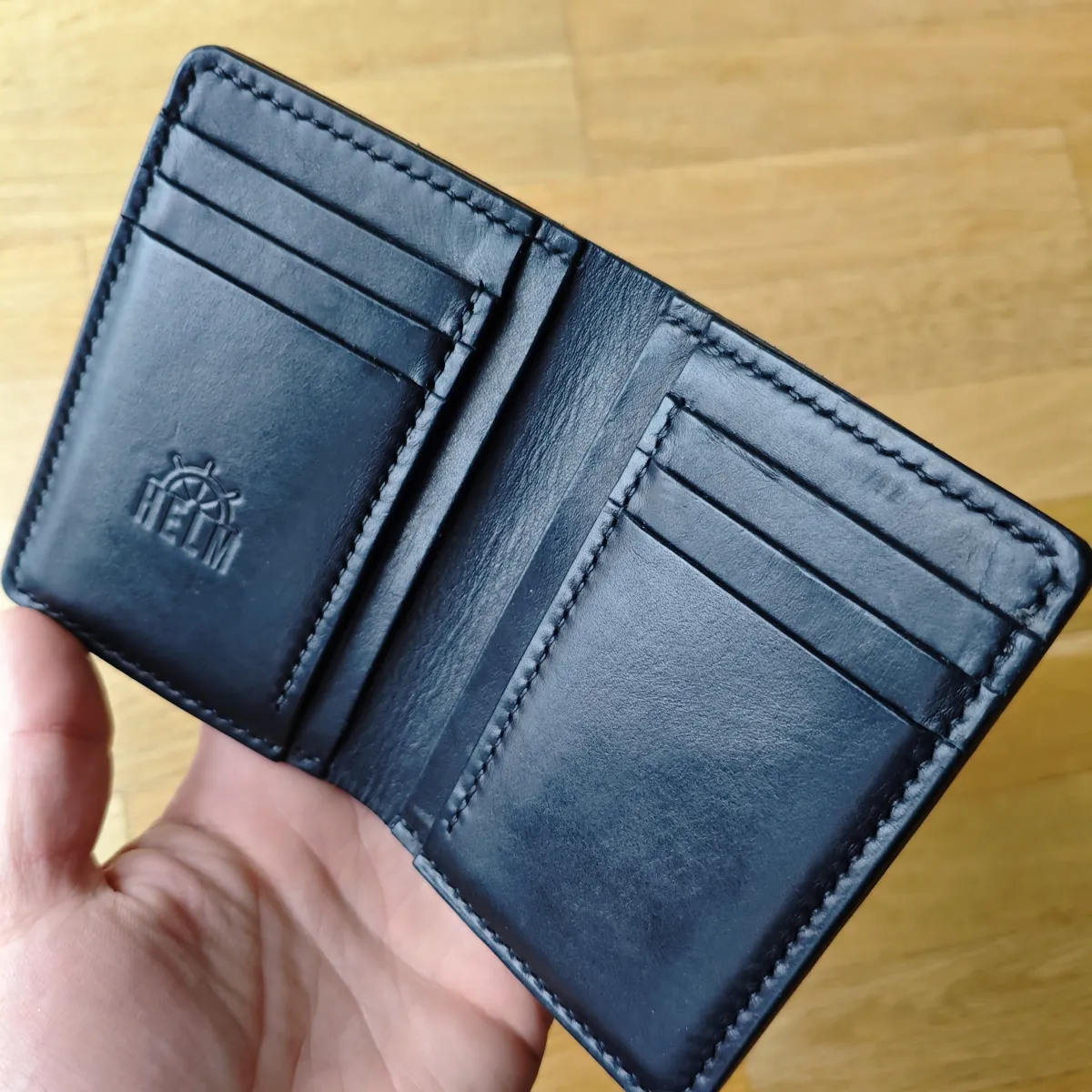 Humanitarno - Kožni novčanik Mario od prirodne italijanske kože — 1