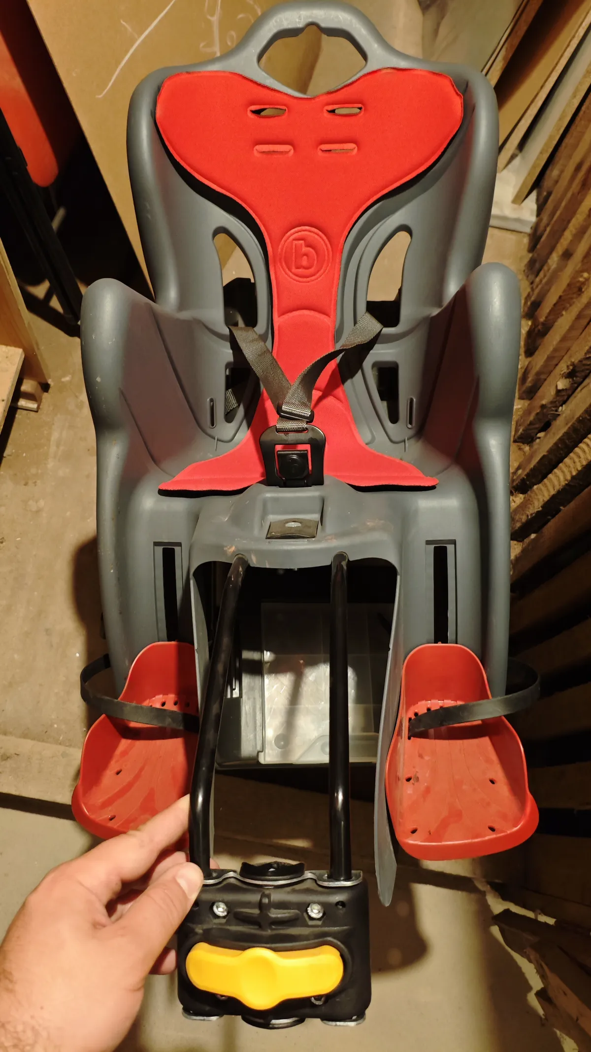 Sedište za biciklu za decu B-ONE 22 kg — 1