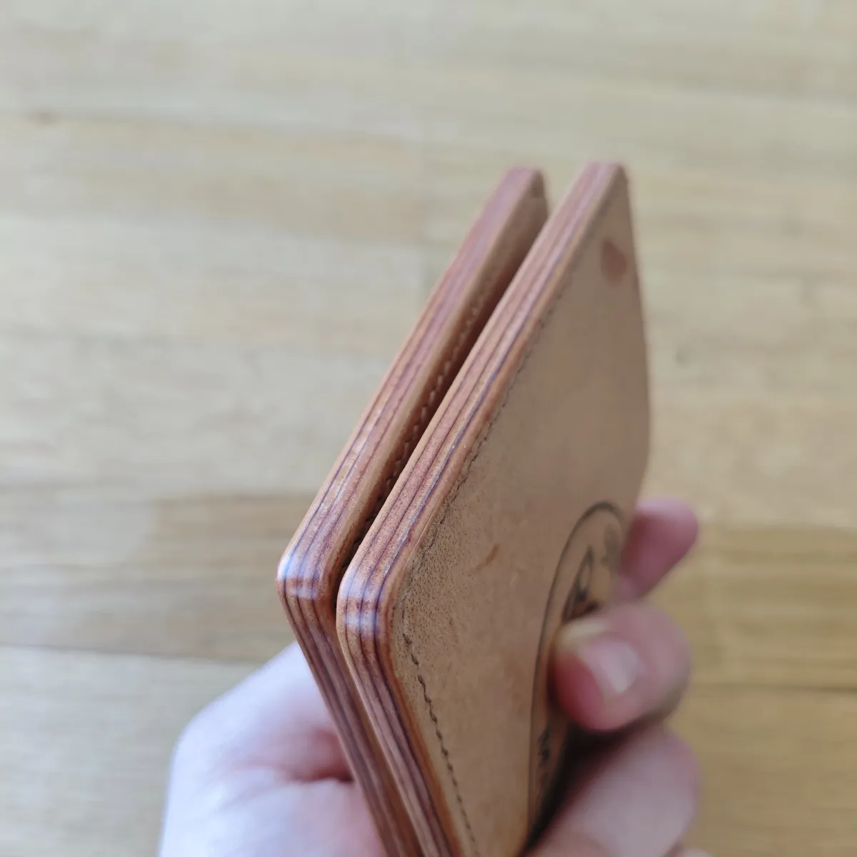 Ručno rađen kožni novčanik Rocado Shell Luca — 4