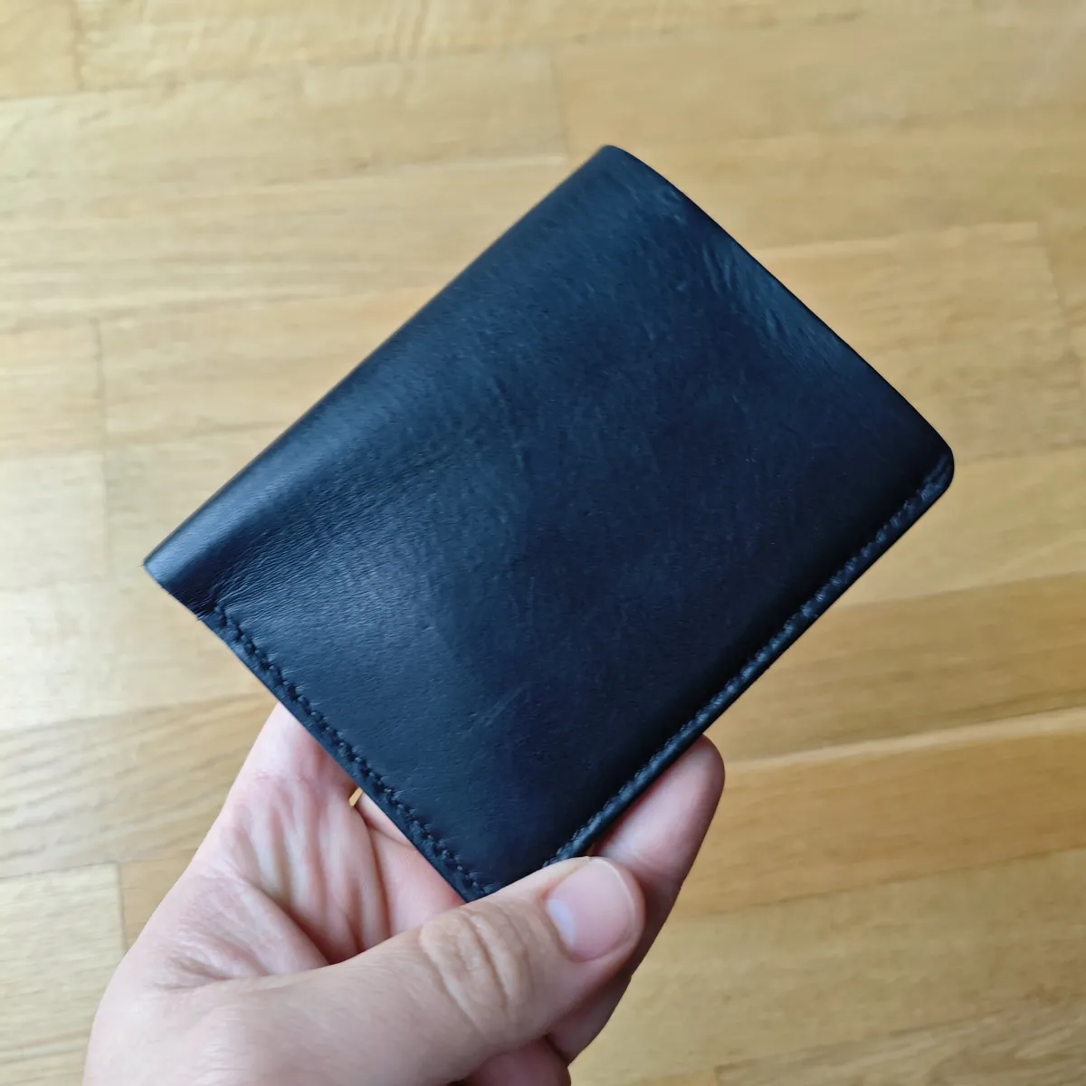 Humanitarno - Kožni novčanik Mario od prirodne italijanske kože — 5