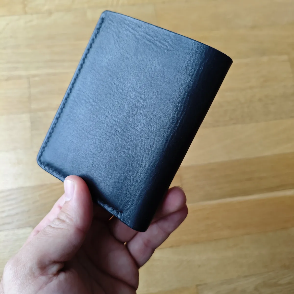 Humanitarno - Kožni novčanik Mario od prirodne italijanske kože — 6