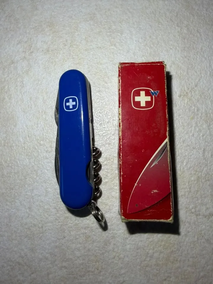Vintage Wenger Swiss Army multitool Švajcarska 90e — 10
