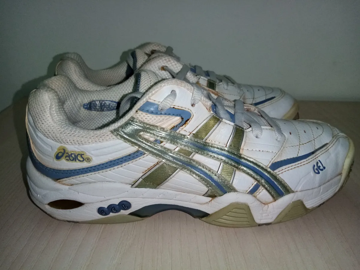 Original Asics kozne patike za tenis broj 39 — 1